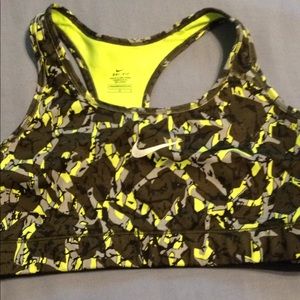 nike pro sports bra